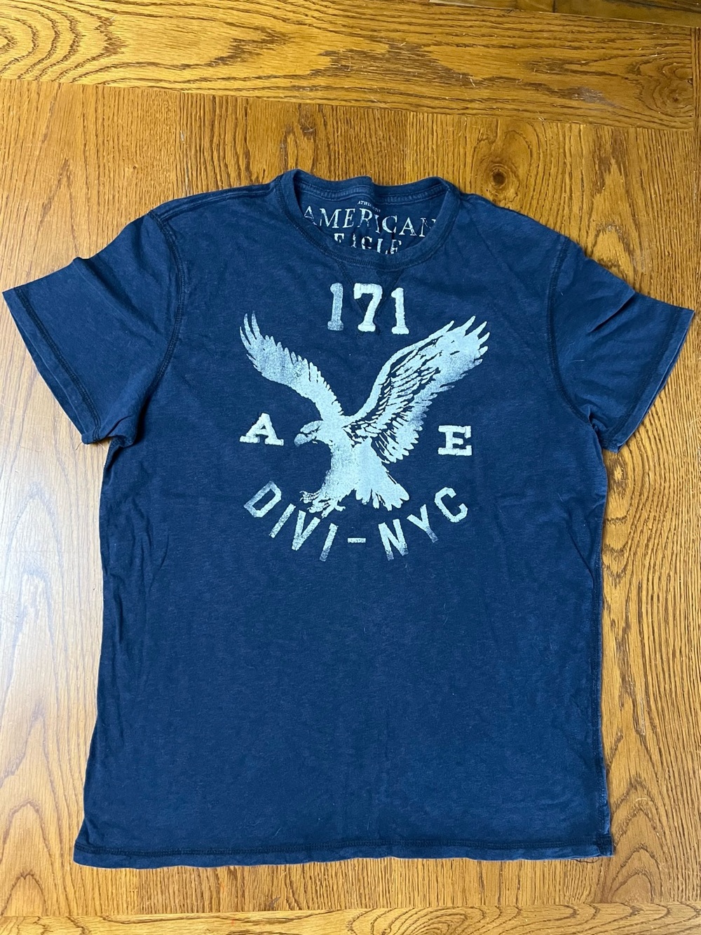 American Eagle 2011 Navy Eagle Graphic Tee